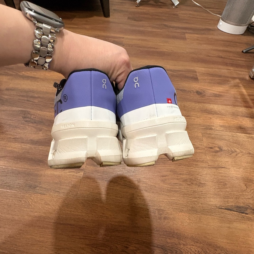 On Cloud Running Women’s Cloudmonster Running Sho… - image 3